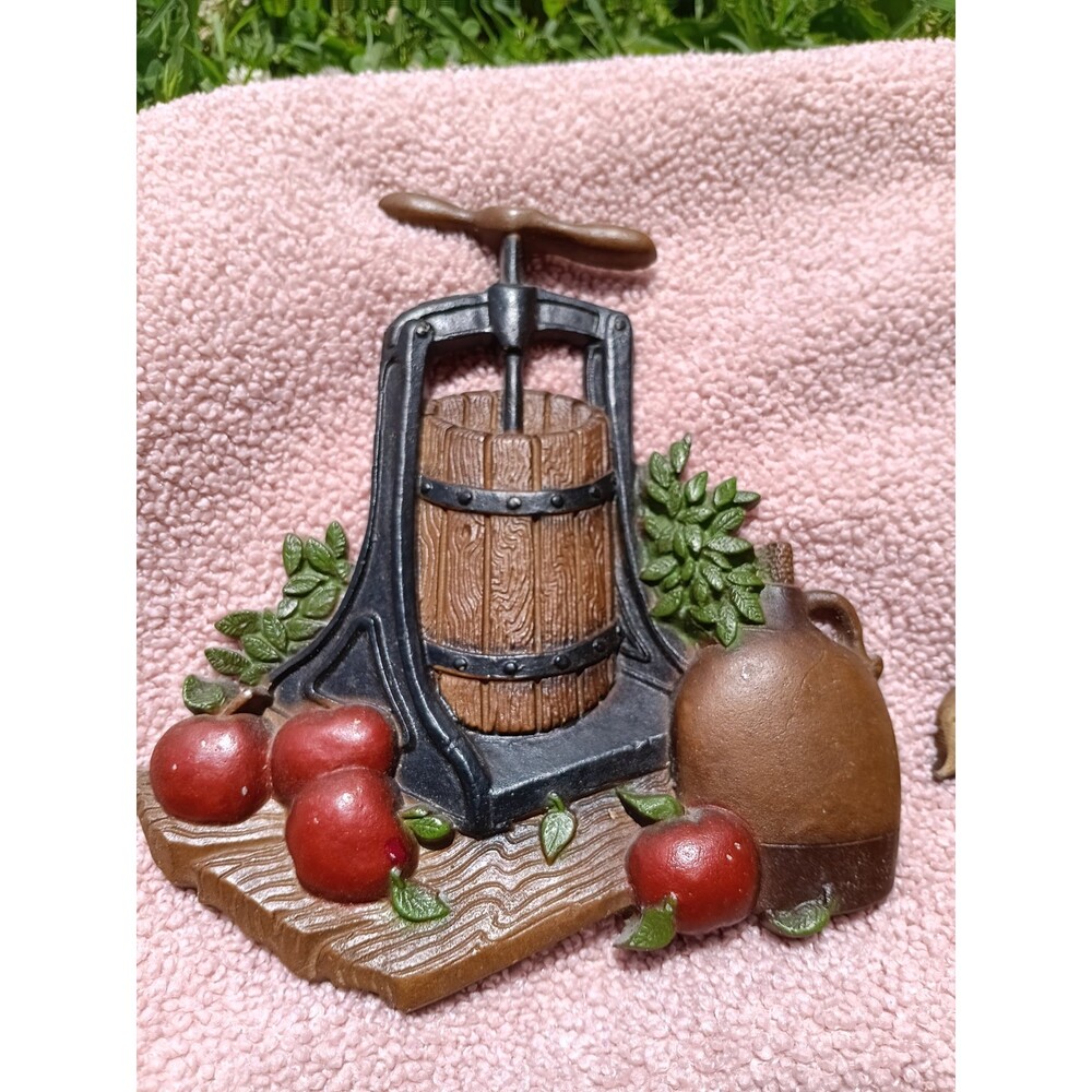 Vintage 1978 Homco Metal Wall Plaque Farmhouse Decor Apple Corn Kitchen Rustic - Picture 3 of 5